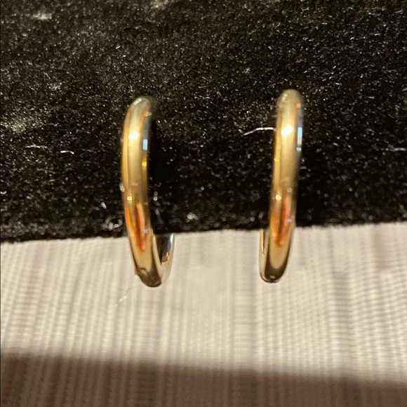 **SOLD**3 FOR $3014K Hinged Minimalist Hoops - Picture 5 of 6